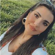 Profesora de Español para extranjeros, con conocimiento en diferentes idiomas.